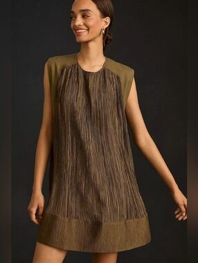 💘 Anthropologie cap sleeve plisse mini dress size S